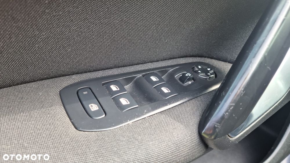 Peugeot 308 1.6 BlueHDi Style S&S - 10