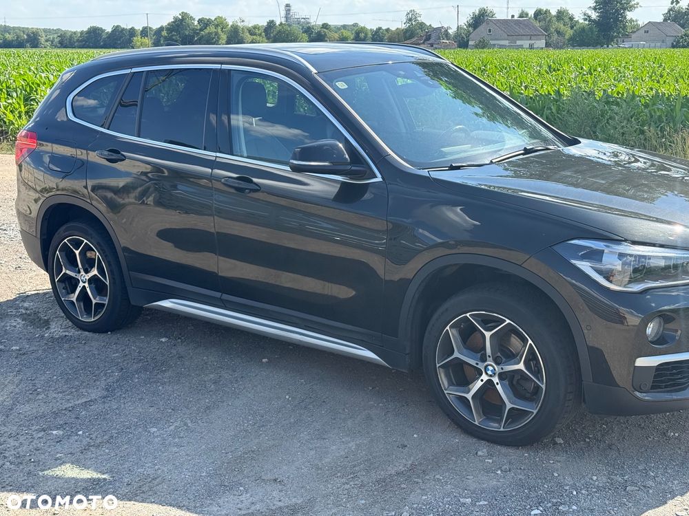 BMW X1 xDrive20d Advantage sport - 4