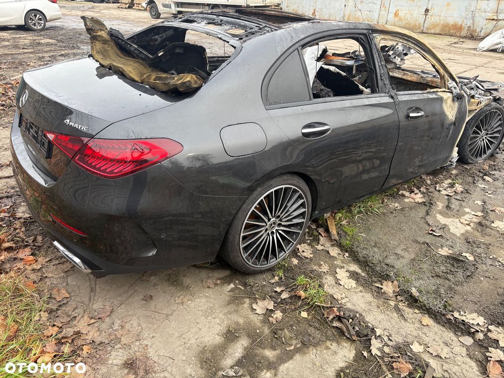 Mercedes-Benz Klasa C 200 4Matic 9G-TRONIC - 2