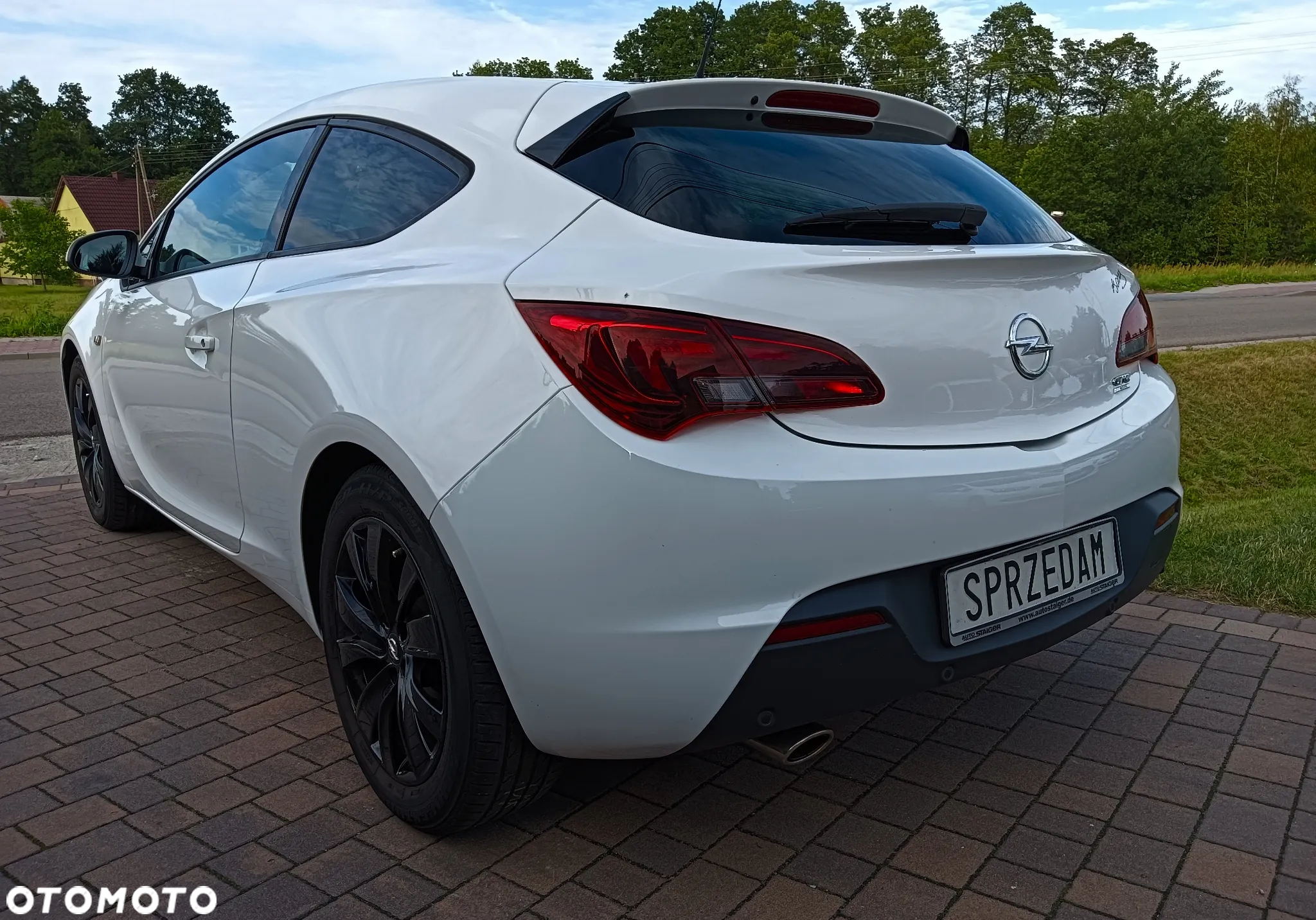 Opel Astra GTC 1.4 Turbo Edition - 5