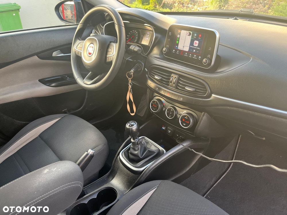 Fiat Tipo 1.4 T-Jet 16v Lounge - 11