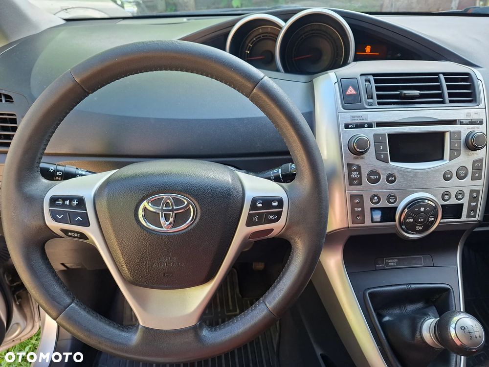 Toyota Verso 2.0 D-4D Sol plus - 13