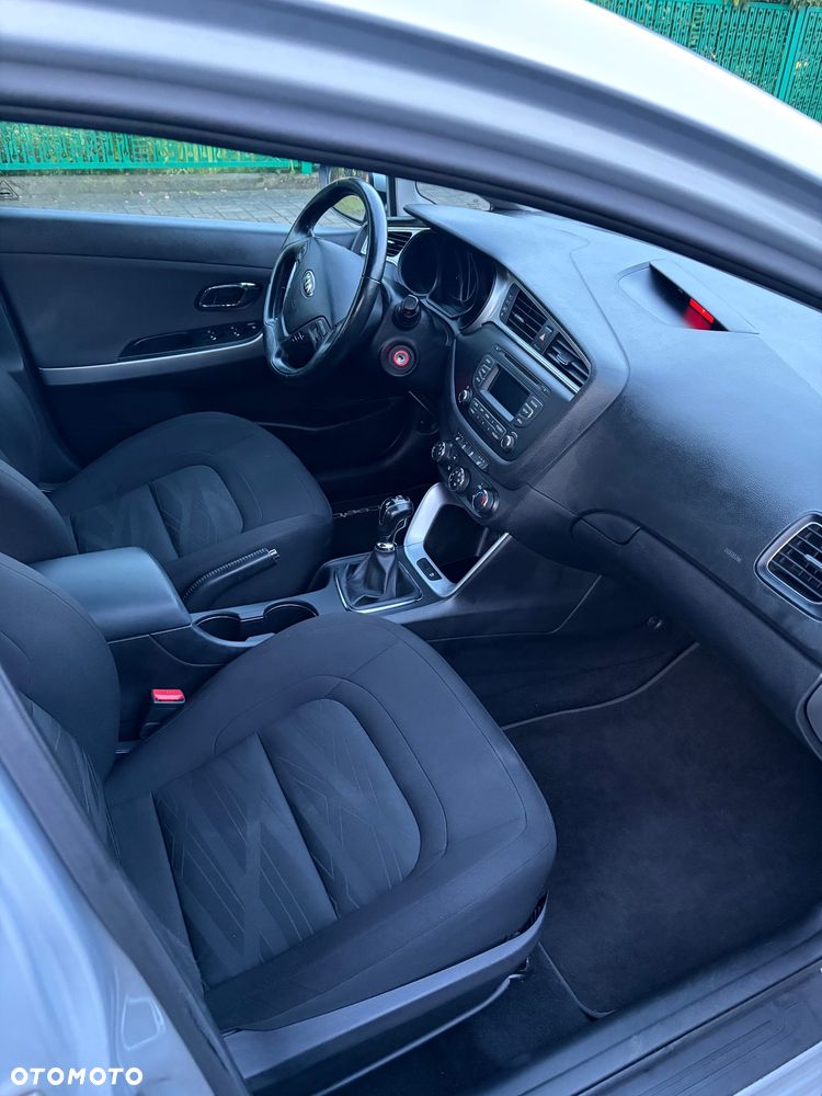 Kia Ceed 1.4 CVVT ISG Vision - 17