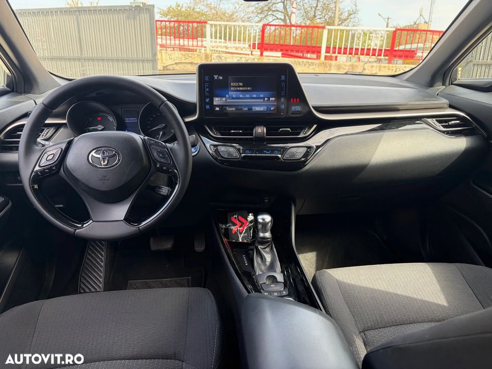 Toyota C-HR - 6