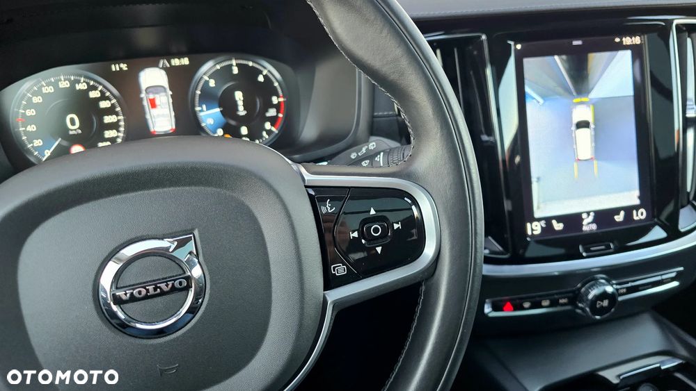 Volvo V60 Cross Country B4 D AWD Geartronic Pro - 20