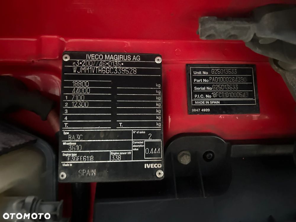 Iveco STRALIS 460 KM ACC / MEGA / LOW DECK / HI-WAY EURO 6 / 2016 ROK / DUŻE ZBIORNIKI PALIWA 1350 L / PRZÓD i TYŁ NA PODUSZCE / PRZEBIEG 864 324 KM !! - 15