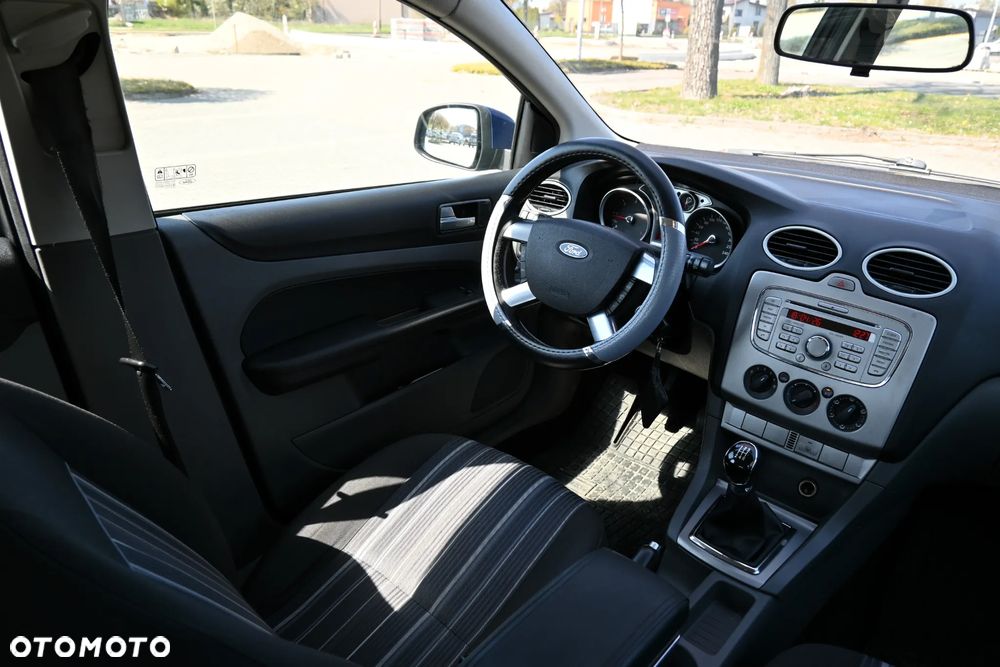 Ford Focus - 8
