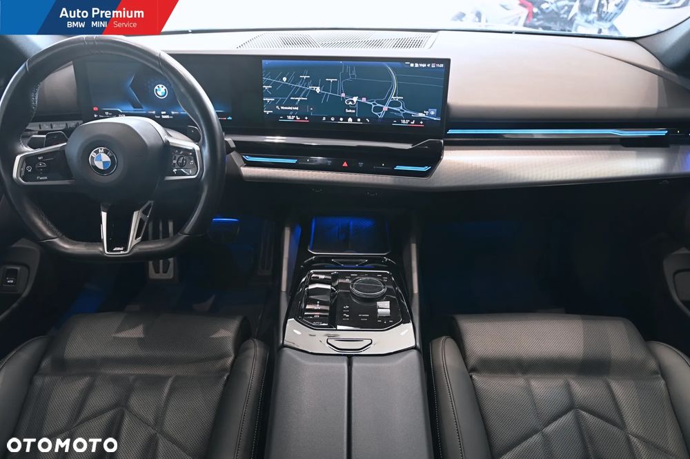 BMW Seria 5 520i mHEV - 14