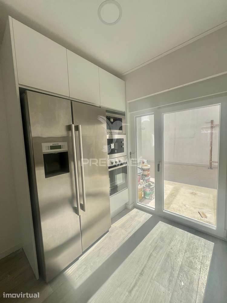 Apartamento T1 Totalmente Remodelado com Terraço Privado e Barbecue... - Grande imagem: 5/9