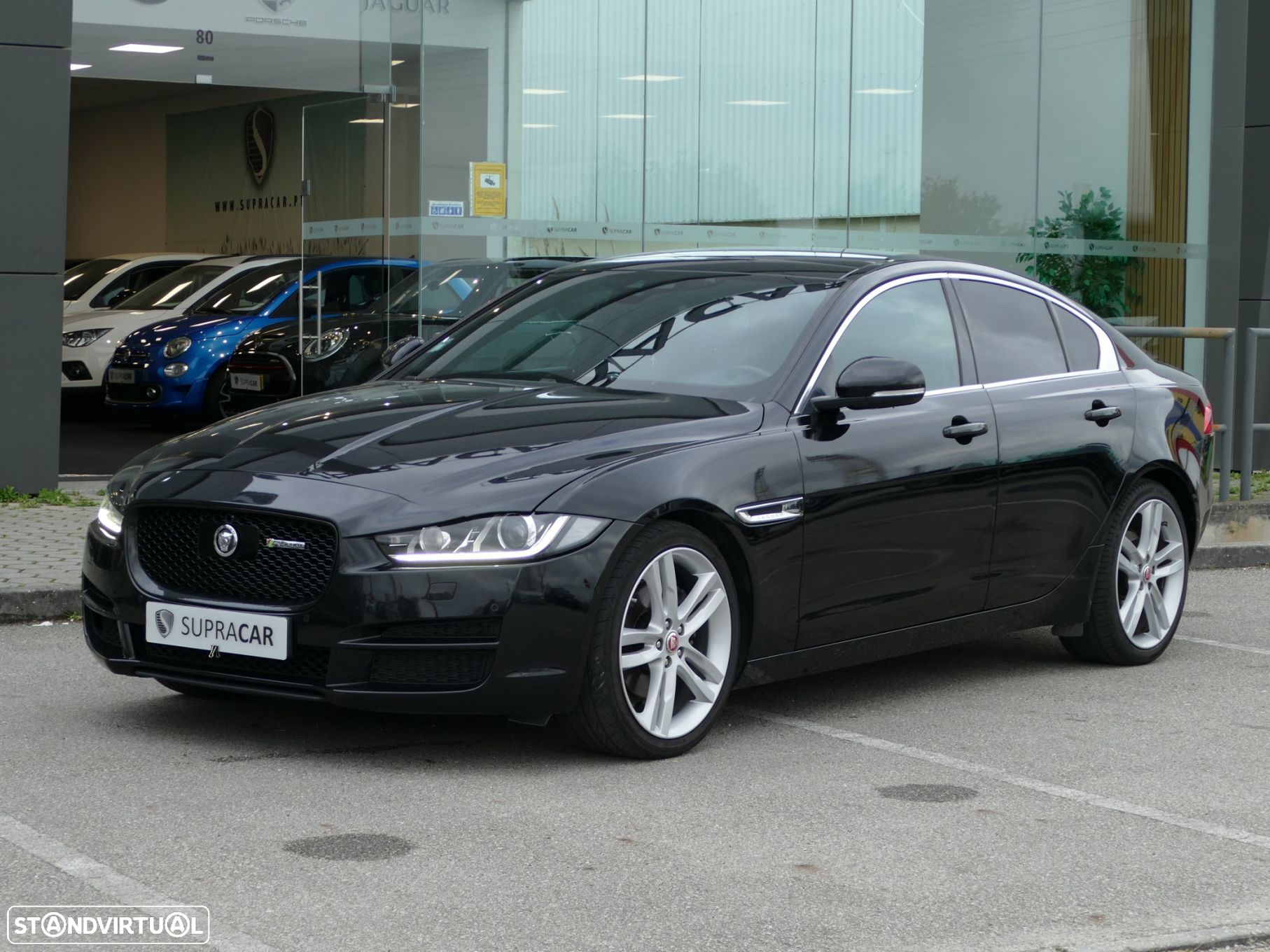 Jaguar XE 2.0 D R-Sport Aut. - 1