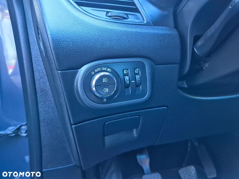 Opel Zafira 1.4 Turbo (ecoFLEX) Start/Stop Active - 24