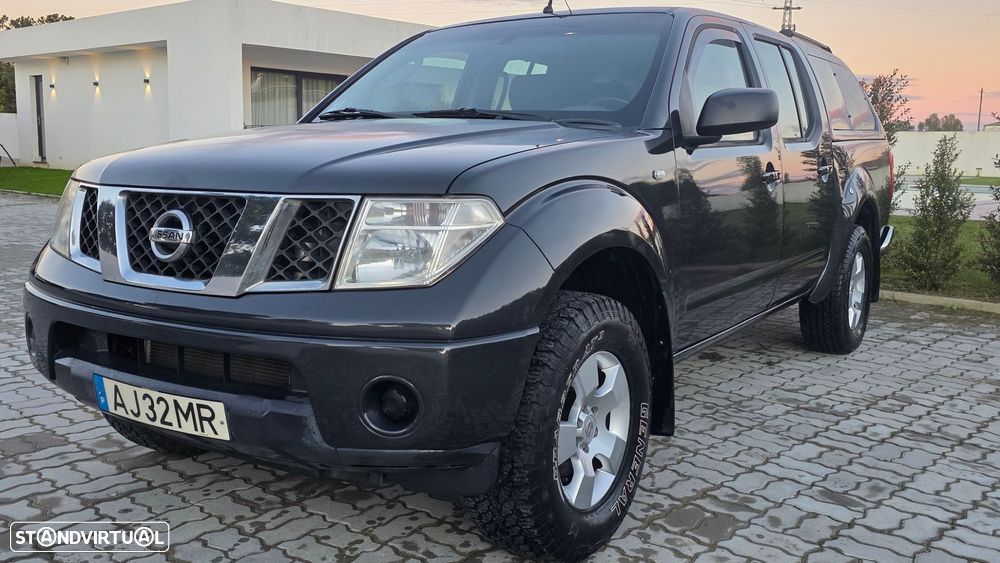 Nissan Navara 2.5 dCi CD SE Comf+C-C. - 28