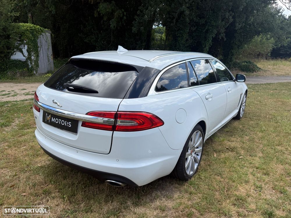 Jaguar XF Sportbrake 2.2 D Luxury - 20