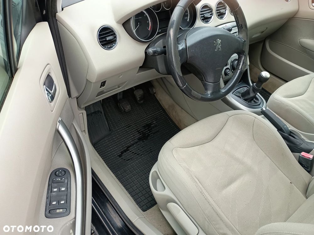 Peugeot 308 - 13