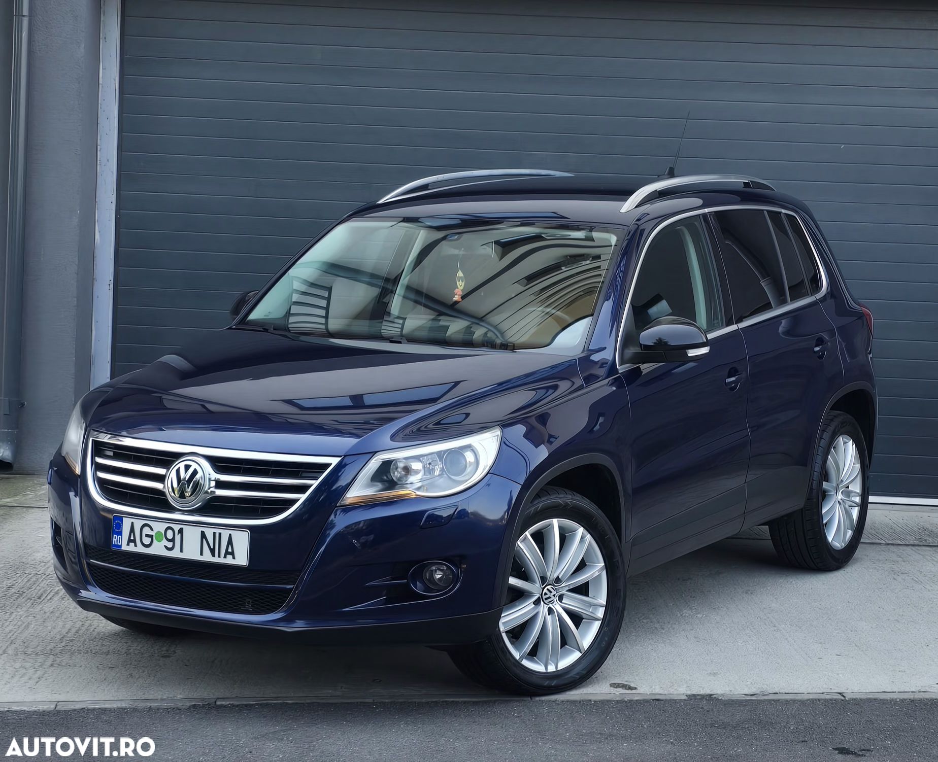 Volkswagen Tiguan 2.0 TDI 4Motion DSG Sport & Style - 1