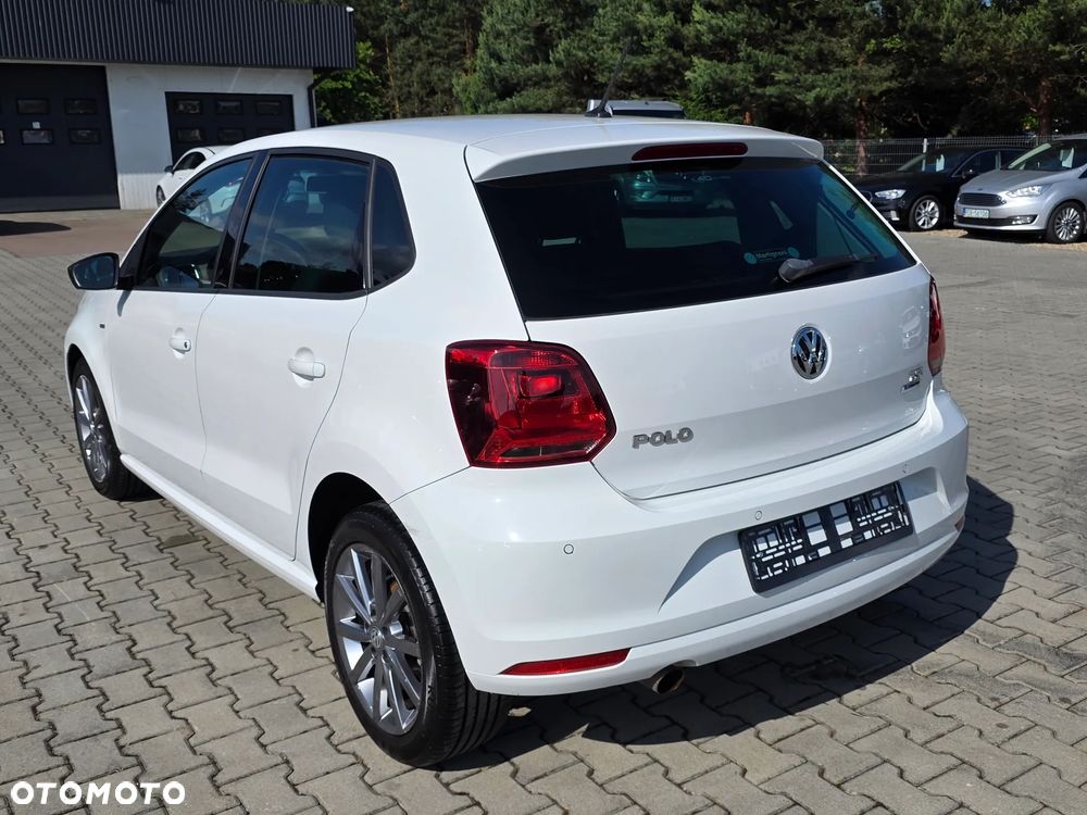 Volkswagen Polo 1.2 TSI Blue Motion Technology DSG FRESH - 4