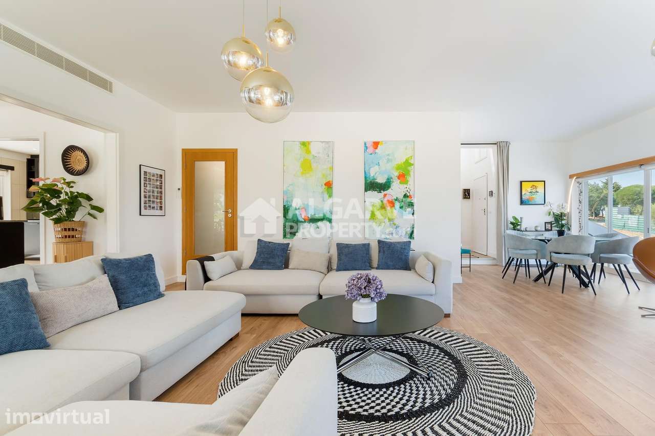 Moradia Moderna V4 com Vista Mar Localização Prime Albufeira - Grande imagem: 5/40