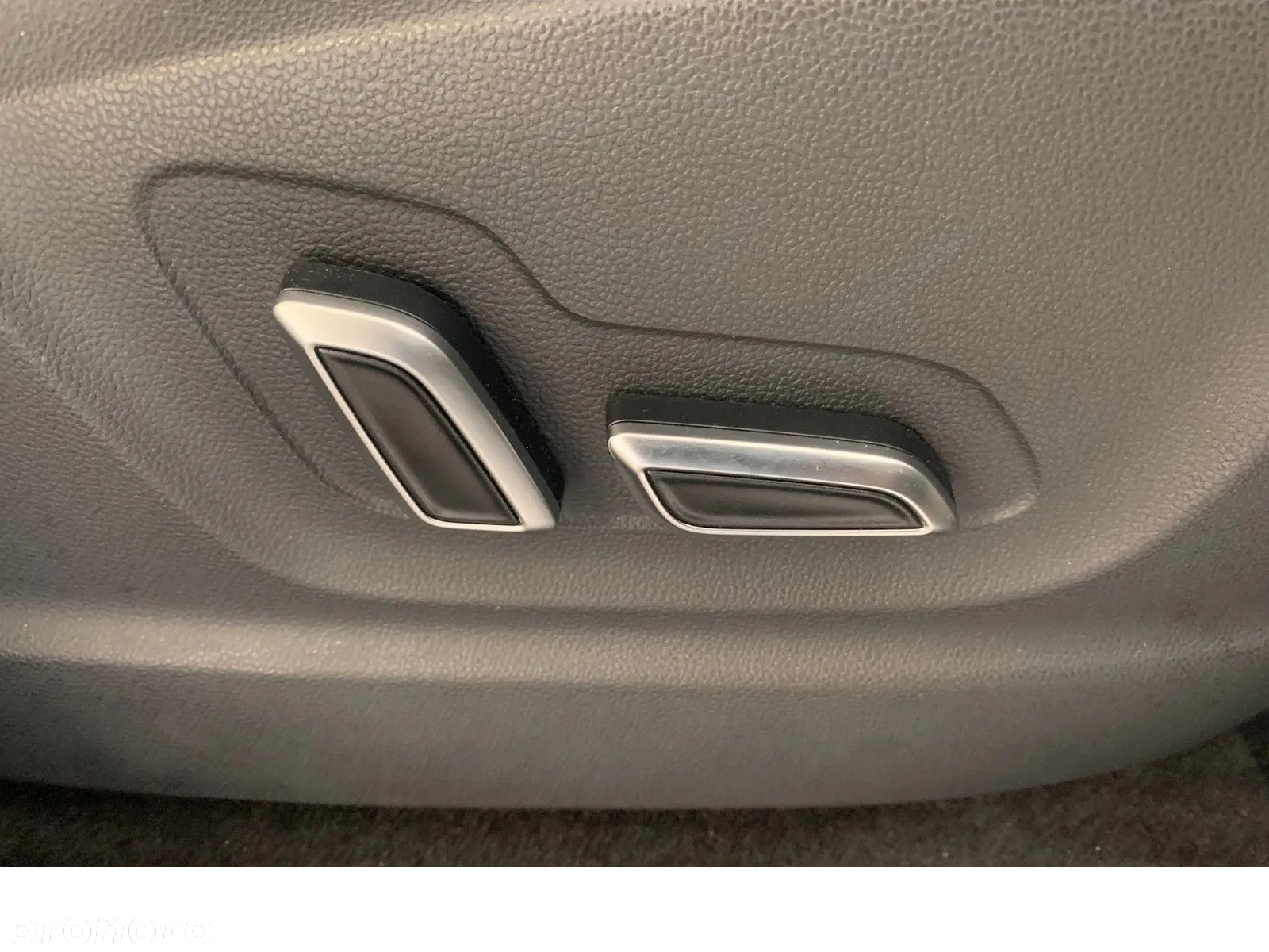 MG EHS 1.5T-GDI PHEV Luxury - 4