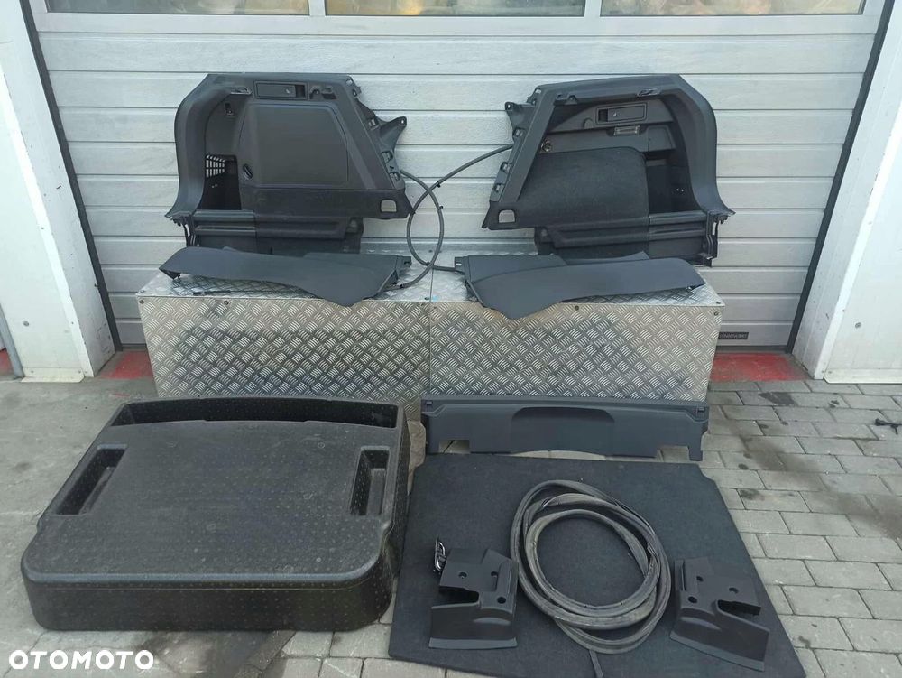 VOLKSWAGEN TIGUAN 5NA II TAPLICERKA BAGAŻNIKA BOCZKI PODŁOGA HYBRYDA 2023R - 1