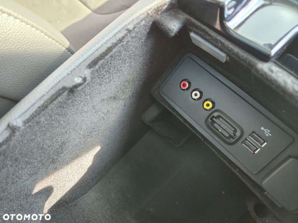 Ford Mondeo - 27