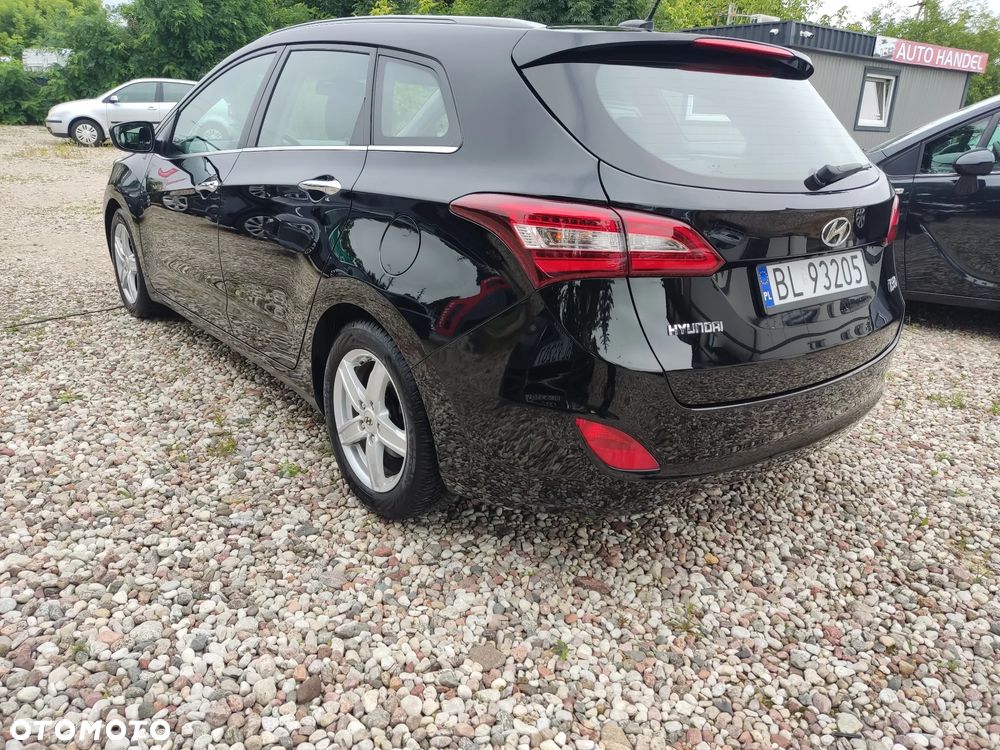 Hyundai i30 blue Kombi 1.6 GDi Passion - 7