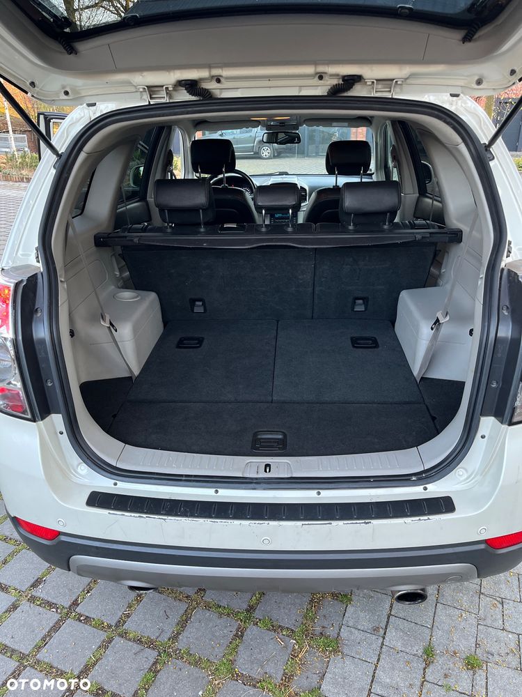 Chevrolet Captiva 2.2 D LTZ - 8