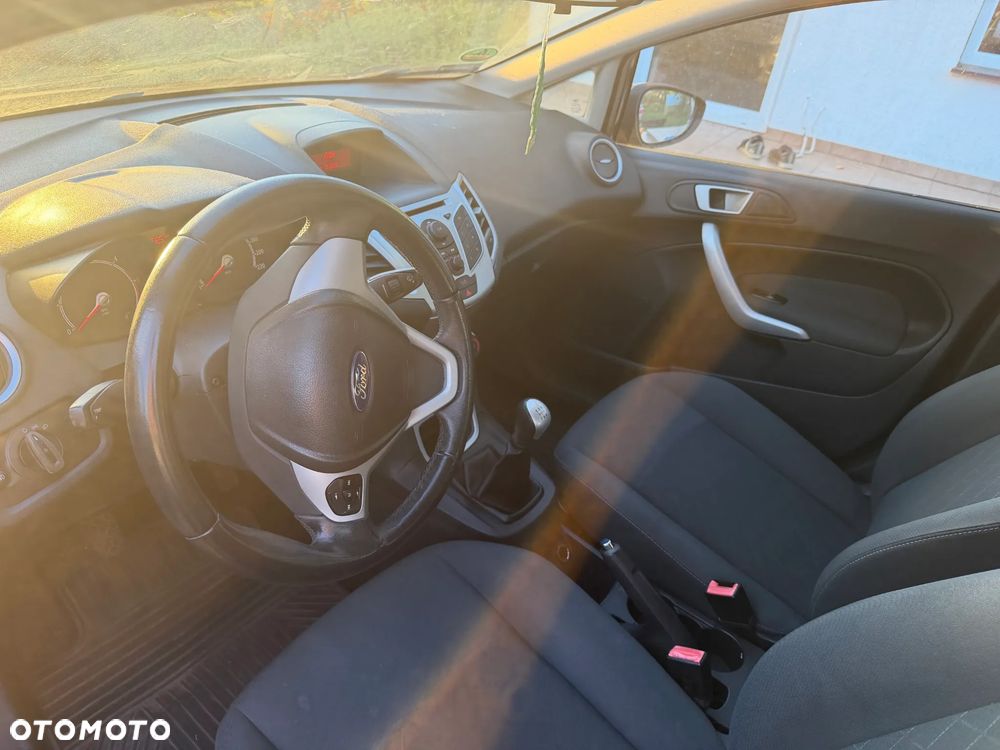 Ford Fiesta - 3