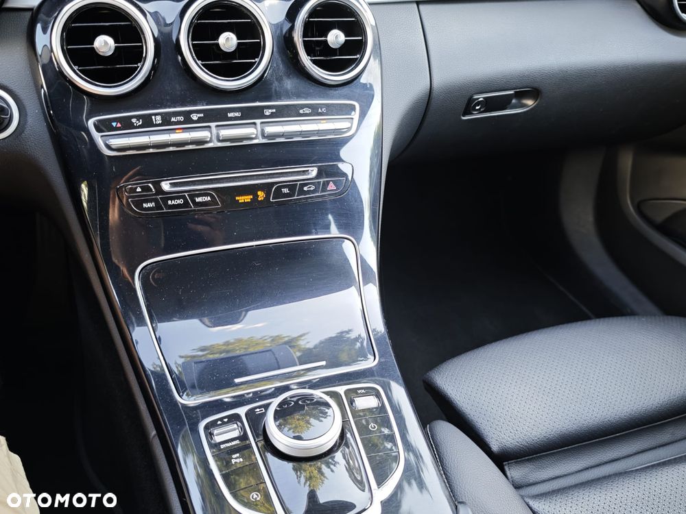Mercedes-Benz Klasa C 180 9G-TRONIC - 17