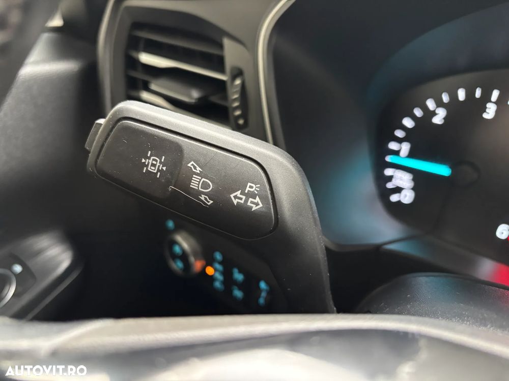 Ford Kuga 1.5 EcoBlue A8 FWD Trend - 16