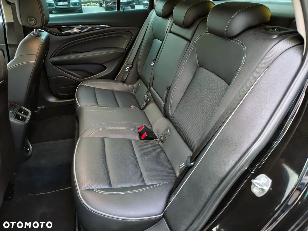 Opel Insignia 2.0 CDTI automatik Business Innovation - 36