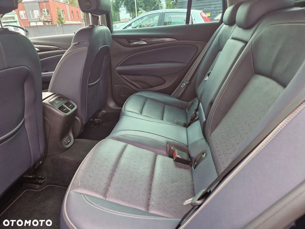 Opel Insignia 2.0 BiTurbo D 4x4 Automatik Ultimate - 30
