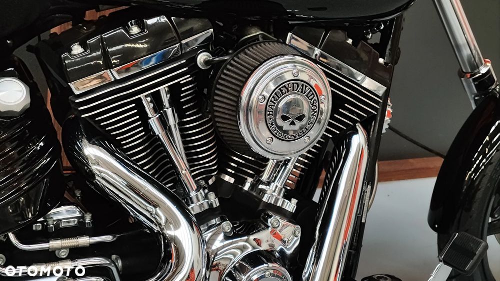 Harley-Davidson FXSB Breakout - 15