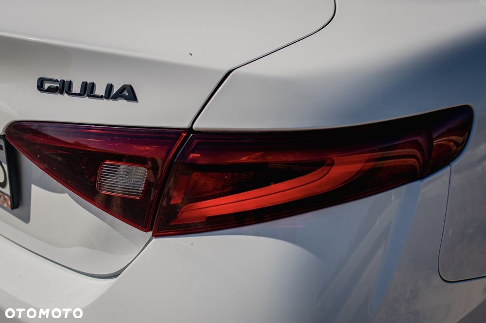 Alfa Romeo Giulia - 15