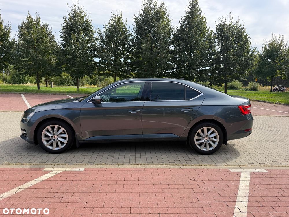 Skoda Superb 2.0 TSI DSG Style - 5