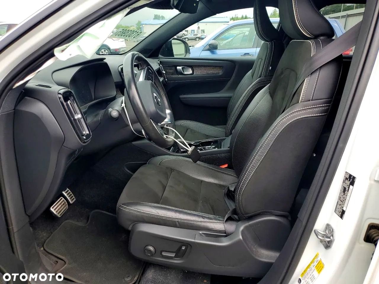 Volvo XC 40 T5 AWD R-Design - 8