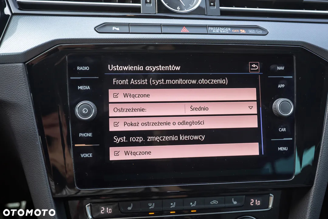 Volkswagen Passat Variant 1.8 TSI (BlueMotion Technology) DSG Highline - 26