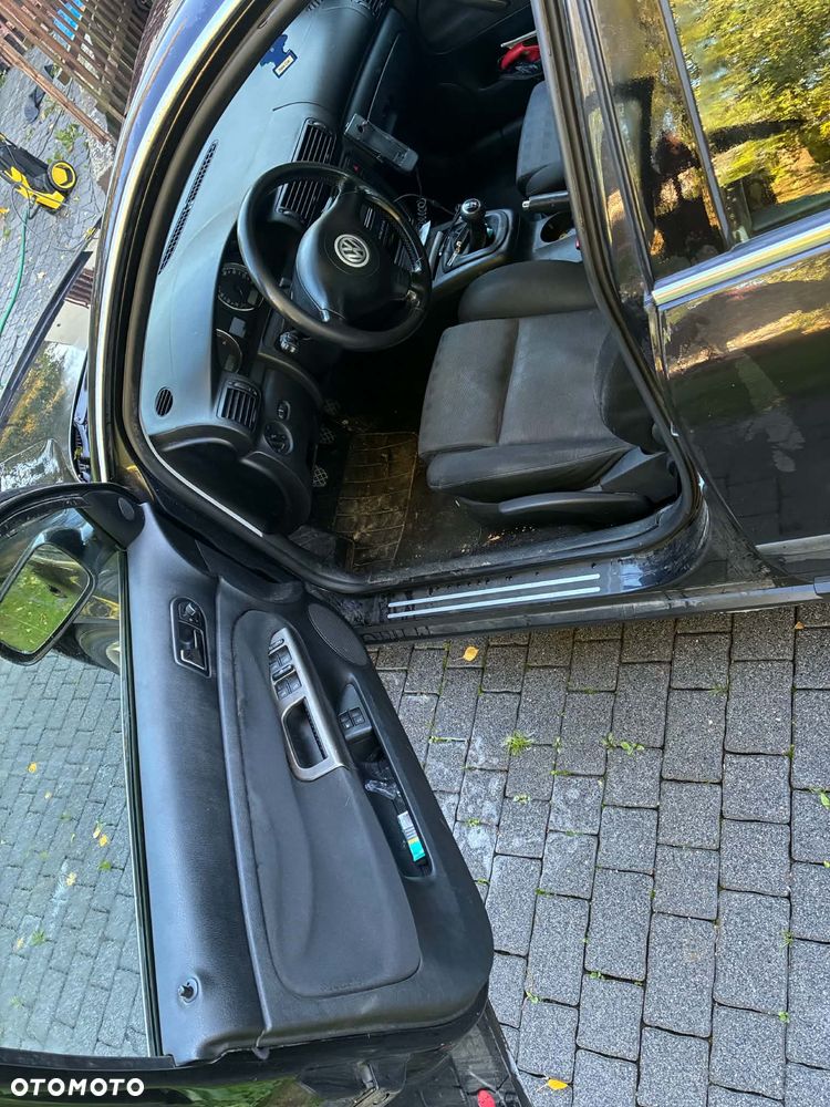 Volkswagen Passat 2003 photo 4