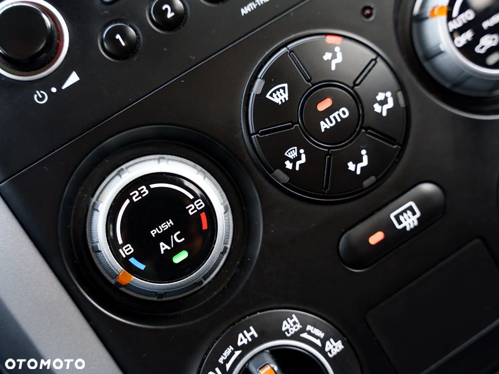 Suzuki Grand Vitara 2.0 Comfort Limited - 22