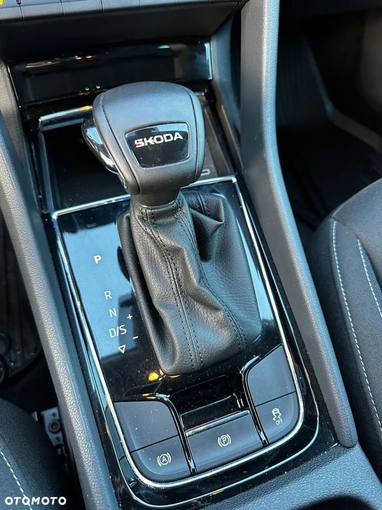 Skoda Karoq 1.5 TSI ACT Selection DSG - 13