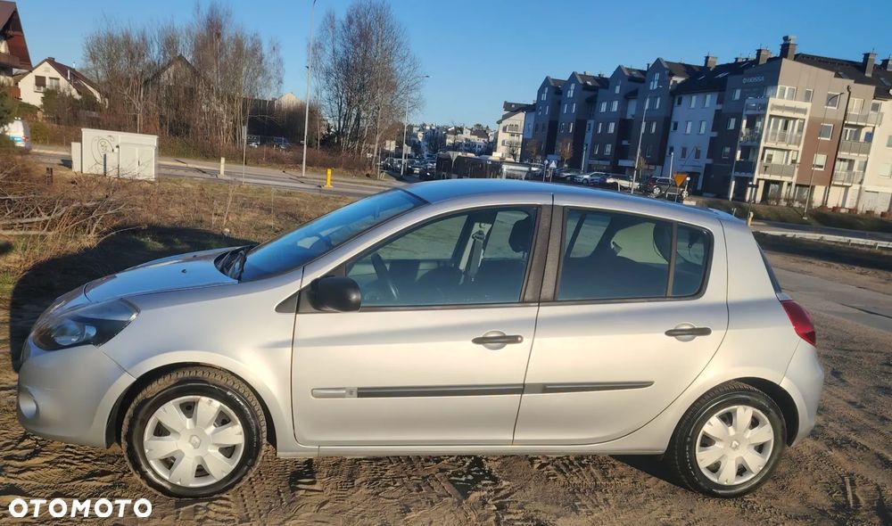 Renault Clio 1.5 dCi Alize - 3