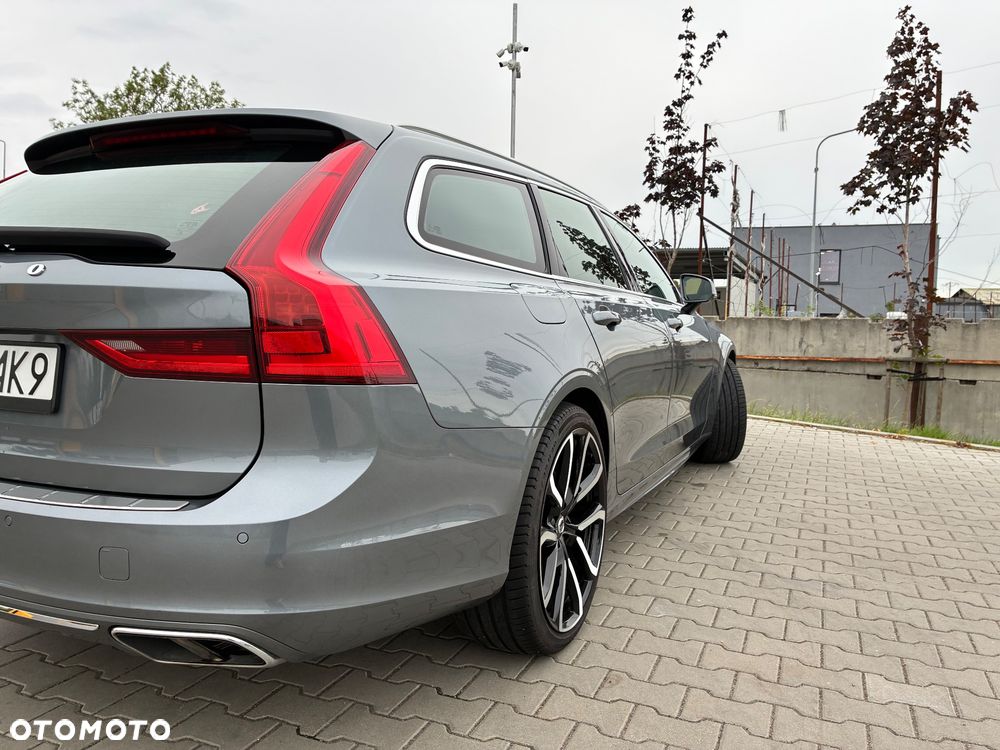 Volvo V90 - 40
