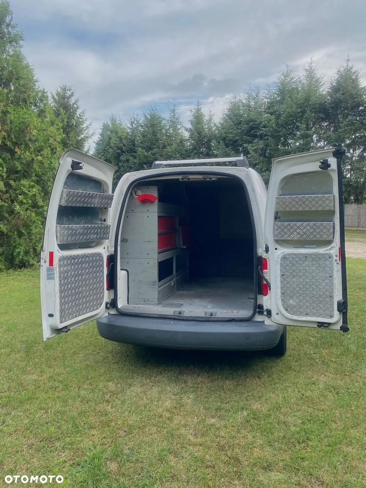 Volkswagen Caddy Maxi - 18