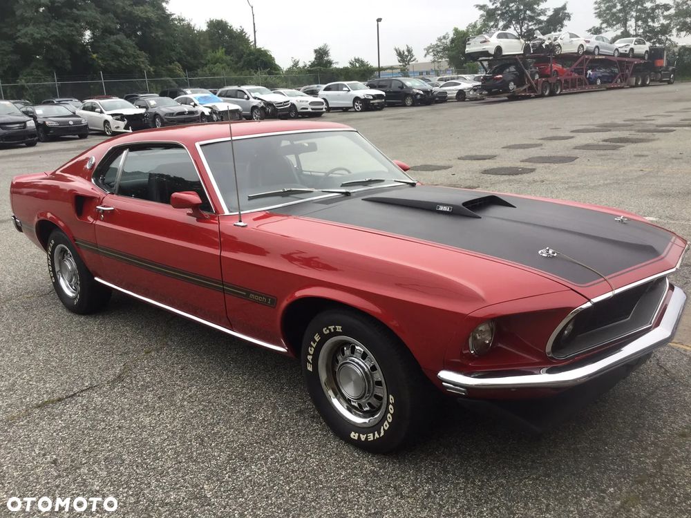 Ford Mustang - 4