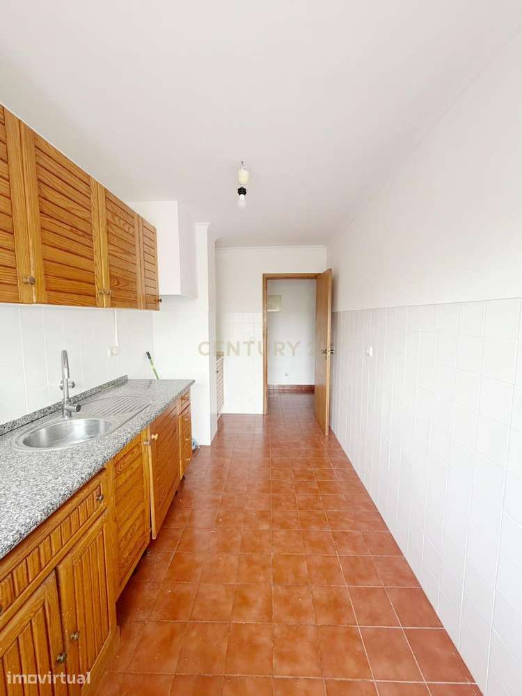 Luminoso T2 em São Miguel das Encostas, Carcavelos – Pronto a habitar - Grande imagem: 2/10