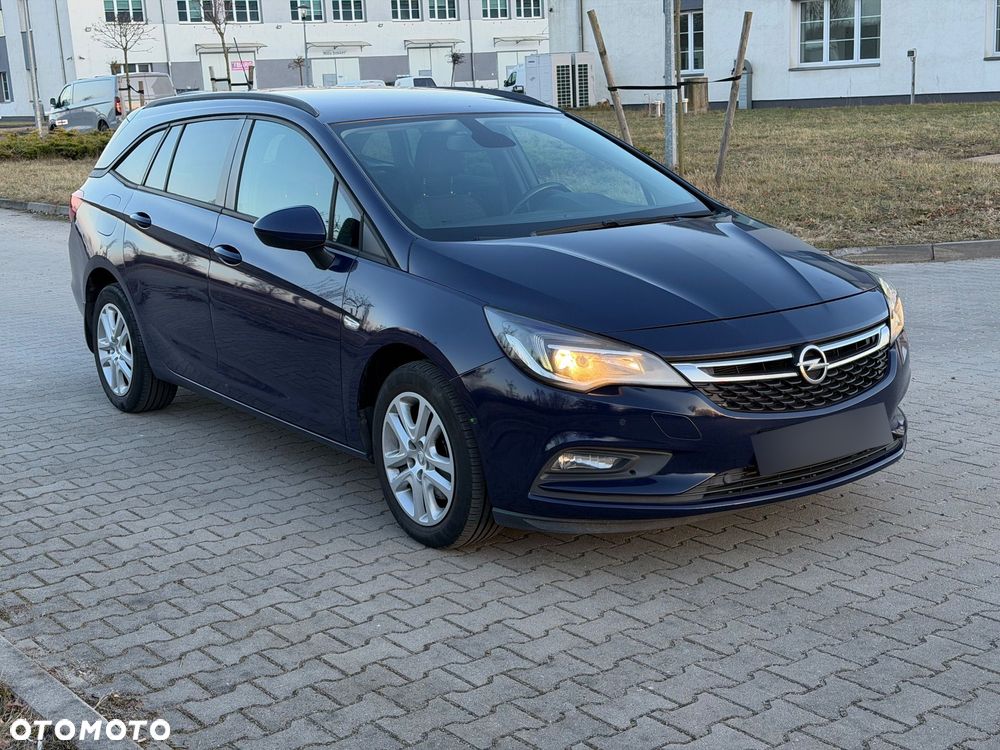 Opel Astra 1.6 CDTI Elite - 1