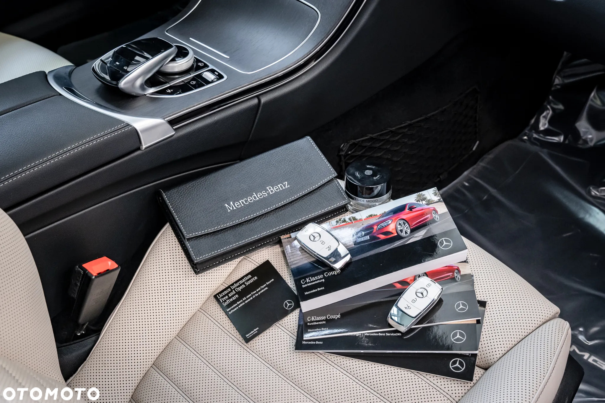 Mercedes-Benz Klasa C 300 9G-TRONIC - 40