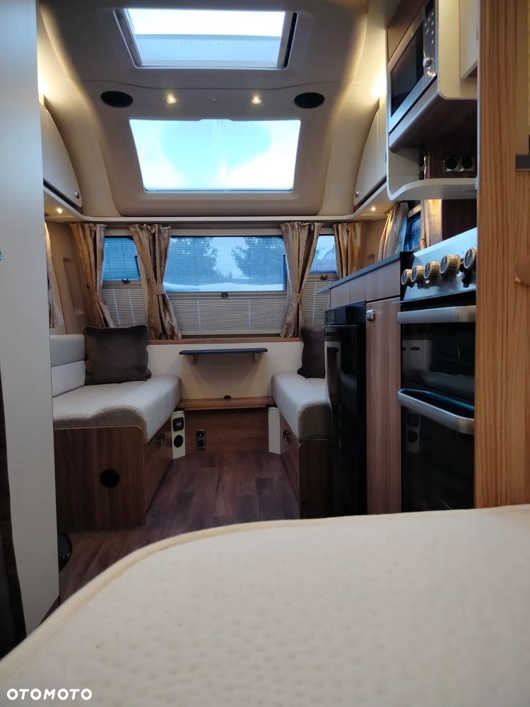 SWIFT Charisma 470 - 14