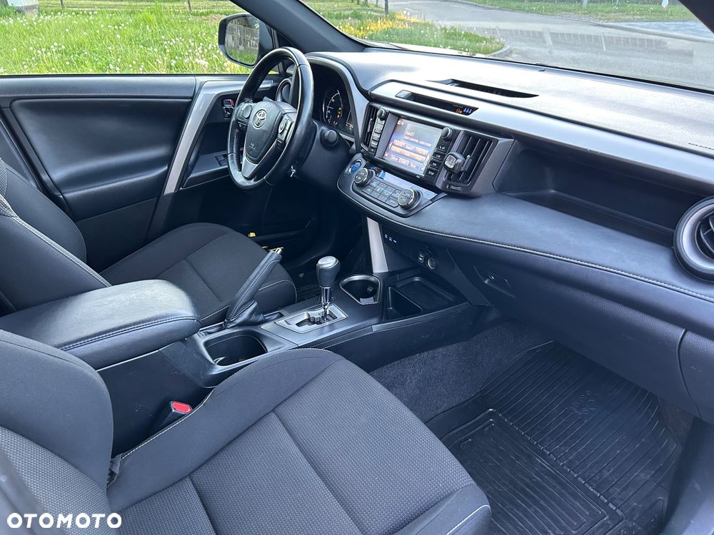 Toyota RAV4 Hybrid Premium 4x2 - 9