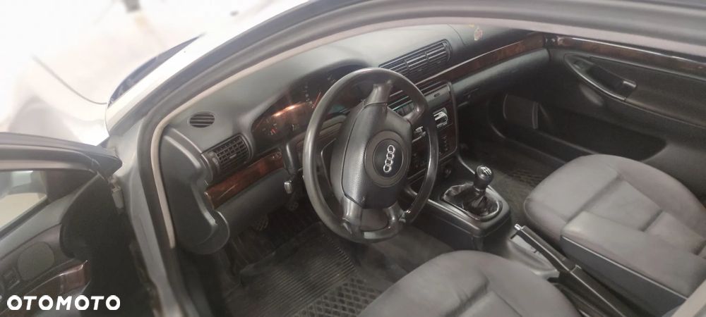 Audi A4 Limousine 1.9 TDI - 16