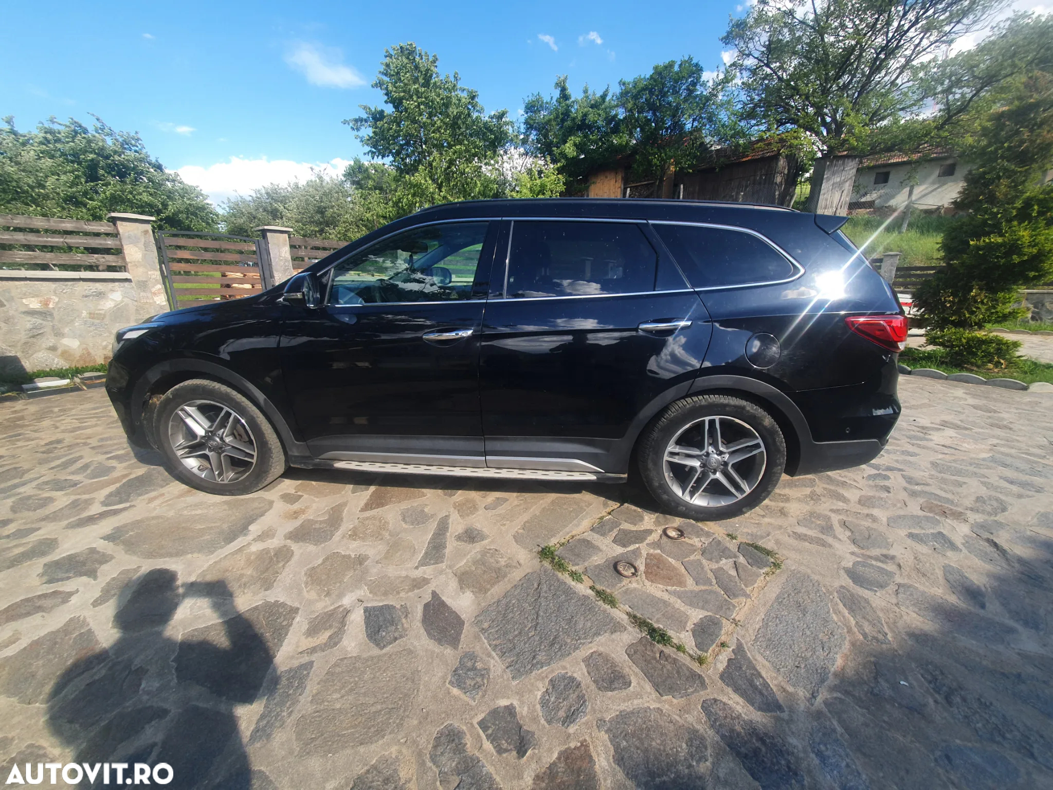 Hyundai Grand Santa Fe 2.2 CRDi ISG 4WD Aut. Luxury - 2